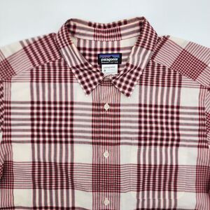 Patagonia Organic Cotton Short Sleeve Button Up  Shirt Mens Size L‎ Plaid